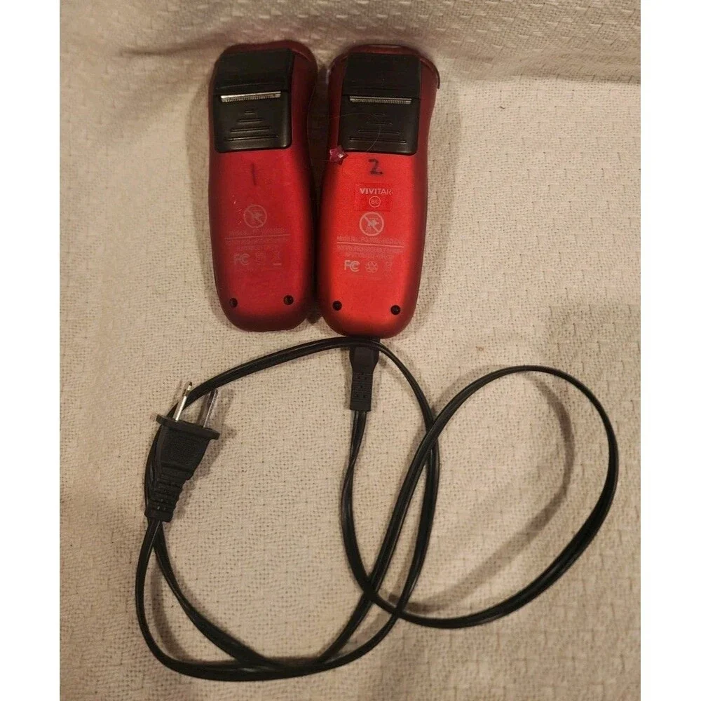 2 Vivitar PG-0204 Red Handheld Lightweight 3 Head Rotary Rechargeable Shaver